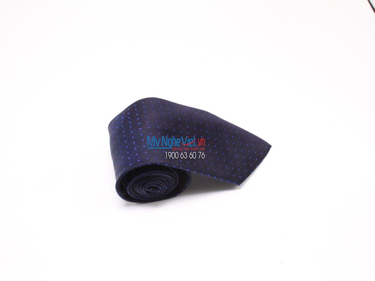 Cravat nền tía chấm bi xanh dương MNV-CRV19