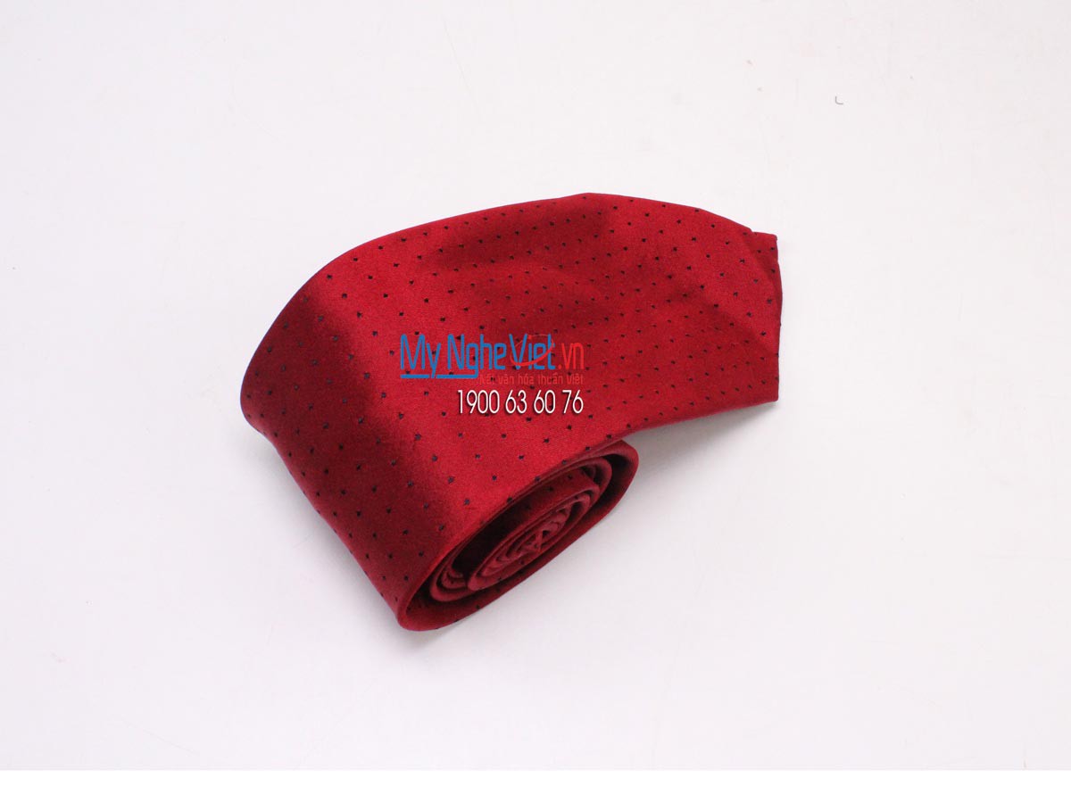 Cravat nền đỏ chấm bi đen MNV-CRV27