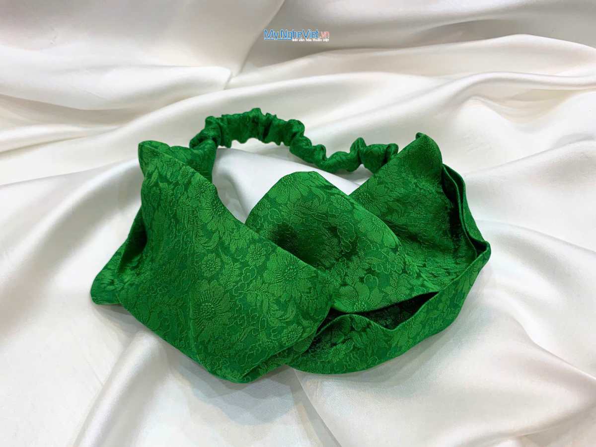 Băng đô cài tóc lụa Hà Đông màu xanh lá