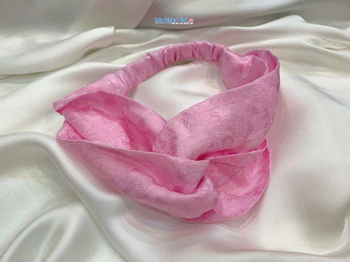 Băng đô cài tóc lụa Hà Đông màu hồng