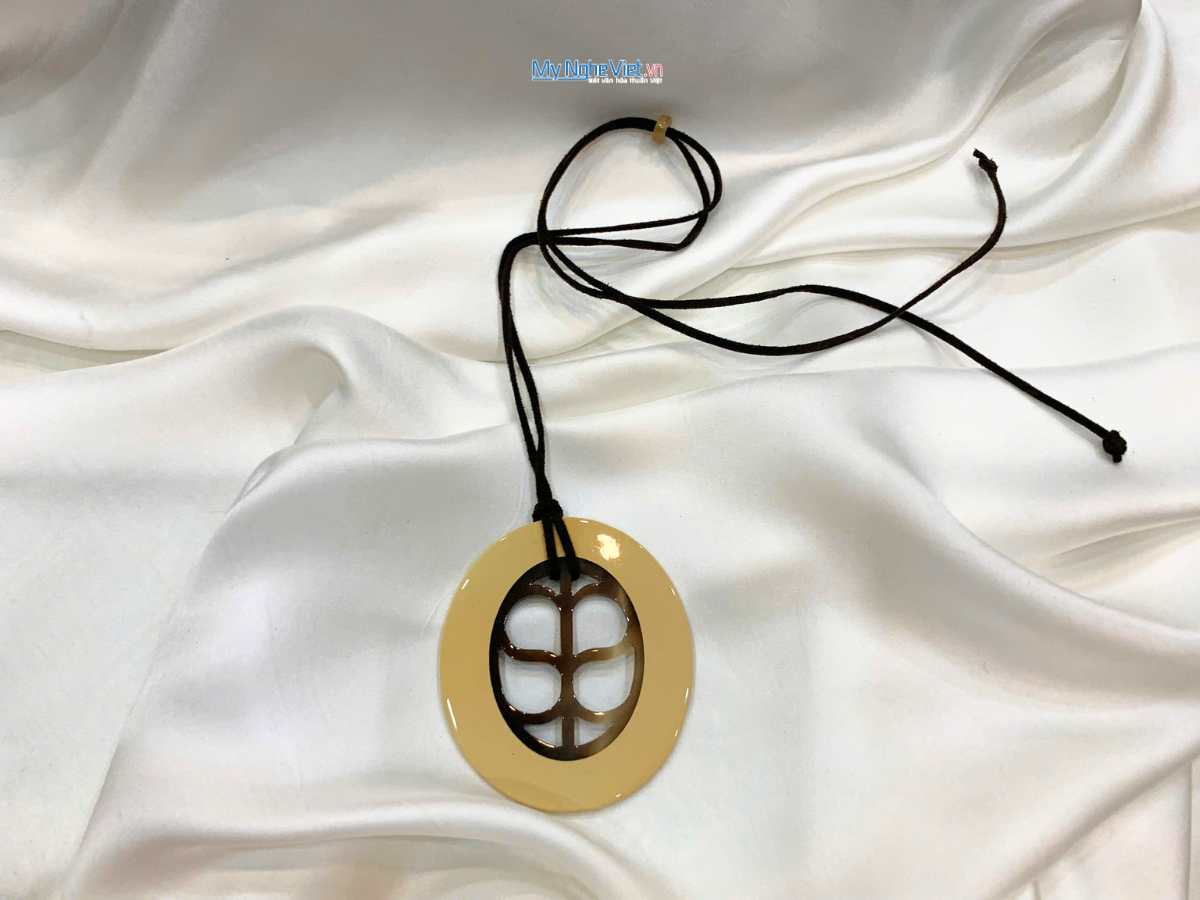 Dây chuyền sừng 