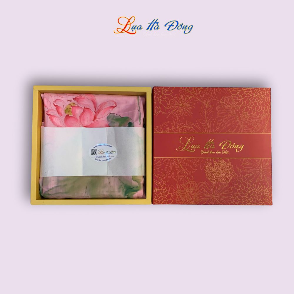 Hộp quà khăn lụa Hà Đông