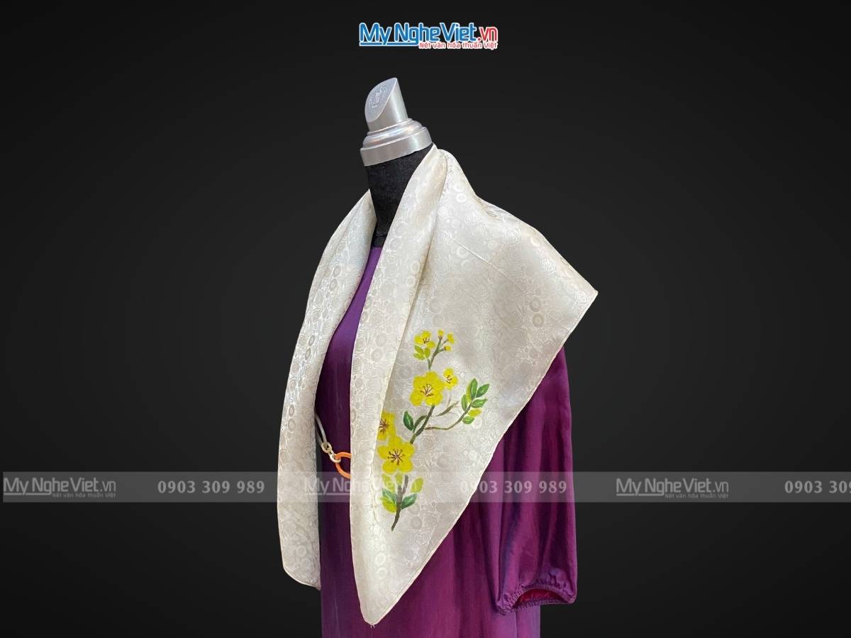 Khăn lụa vuông hoa hồng vẽ hoa 90x90 MNV-KLNL90-5