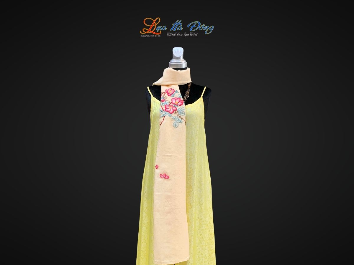 Khăn lụa vân cổ thêu tay lá cây kem MNV-LNL80170/3