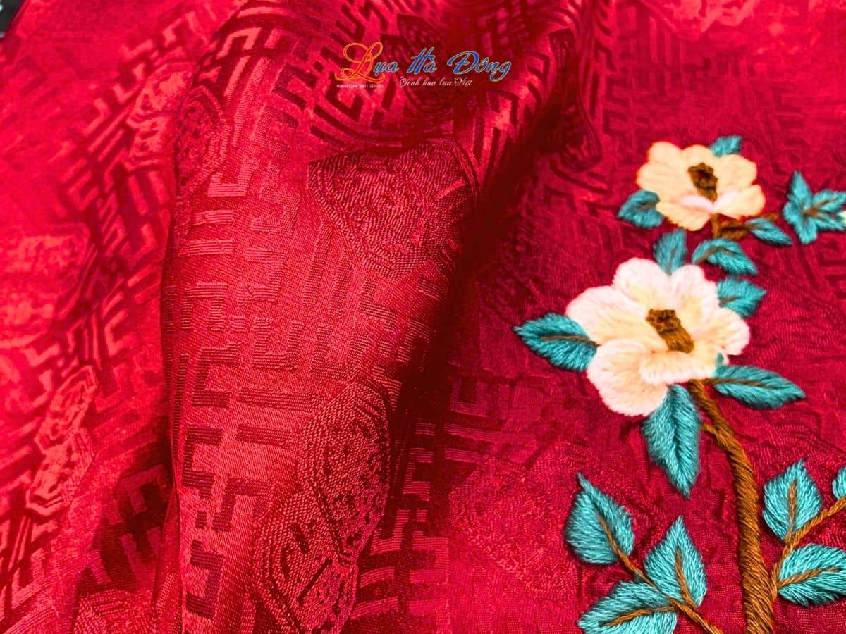 Khăn lụa vuông thêu tay song hỷ đỏ MNV-LNL8585/4