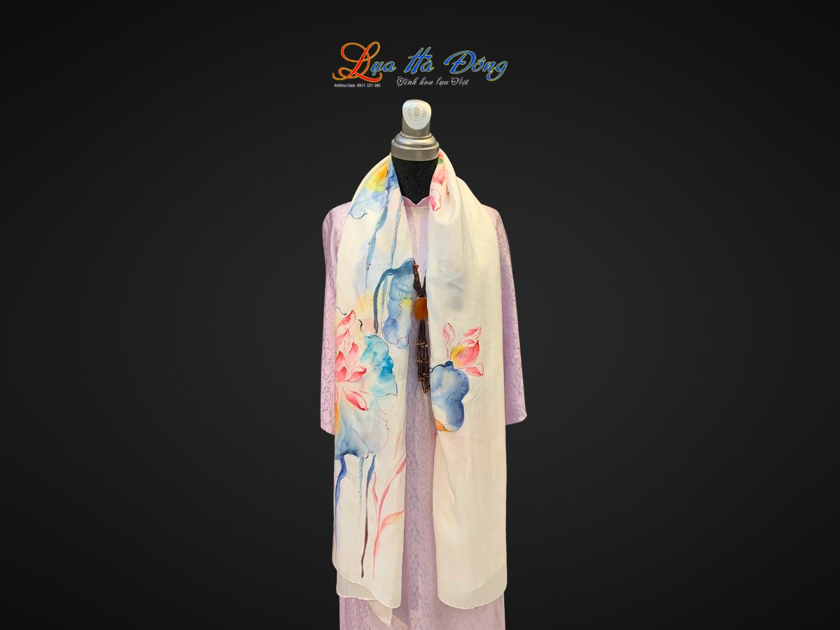 Khăn lụa tơ tằm màu trắng vẽ hoa sen MNV-PT70180/17