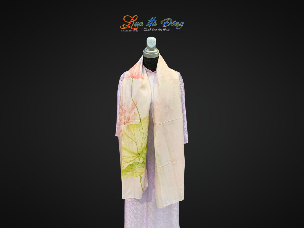 Khăn lụa tơ tằm vẽ tay sen màu tím nhạt LNL75180/5