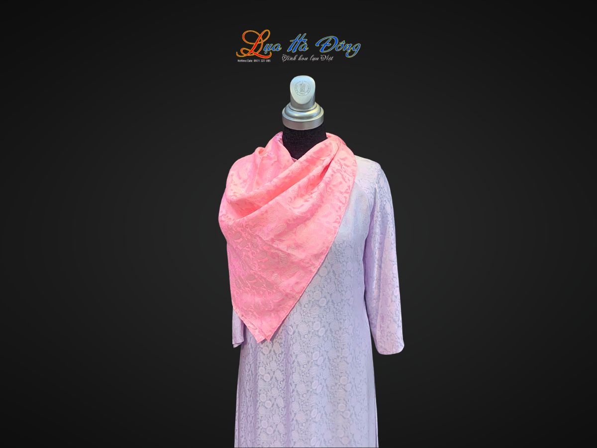 Khăn lụa tơ tằm họa tiết đuôi công hồng trơn MNV-LNL8585/3