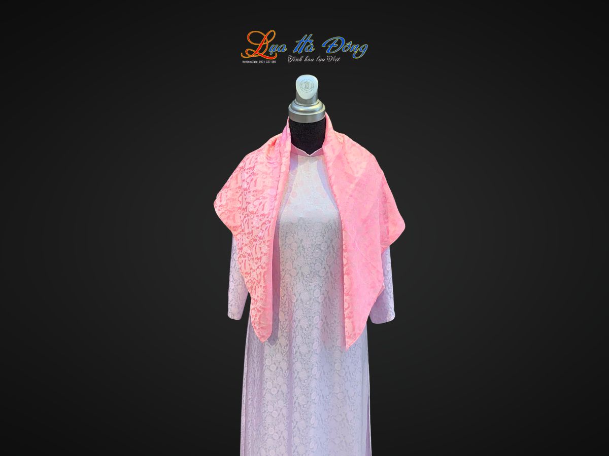 Khăn lụa tơ tằm họa tiết đuôi công hồng trơn MNV-LNL8585/3