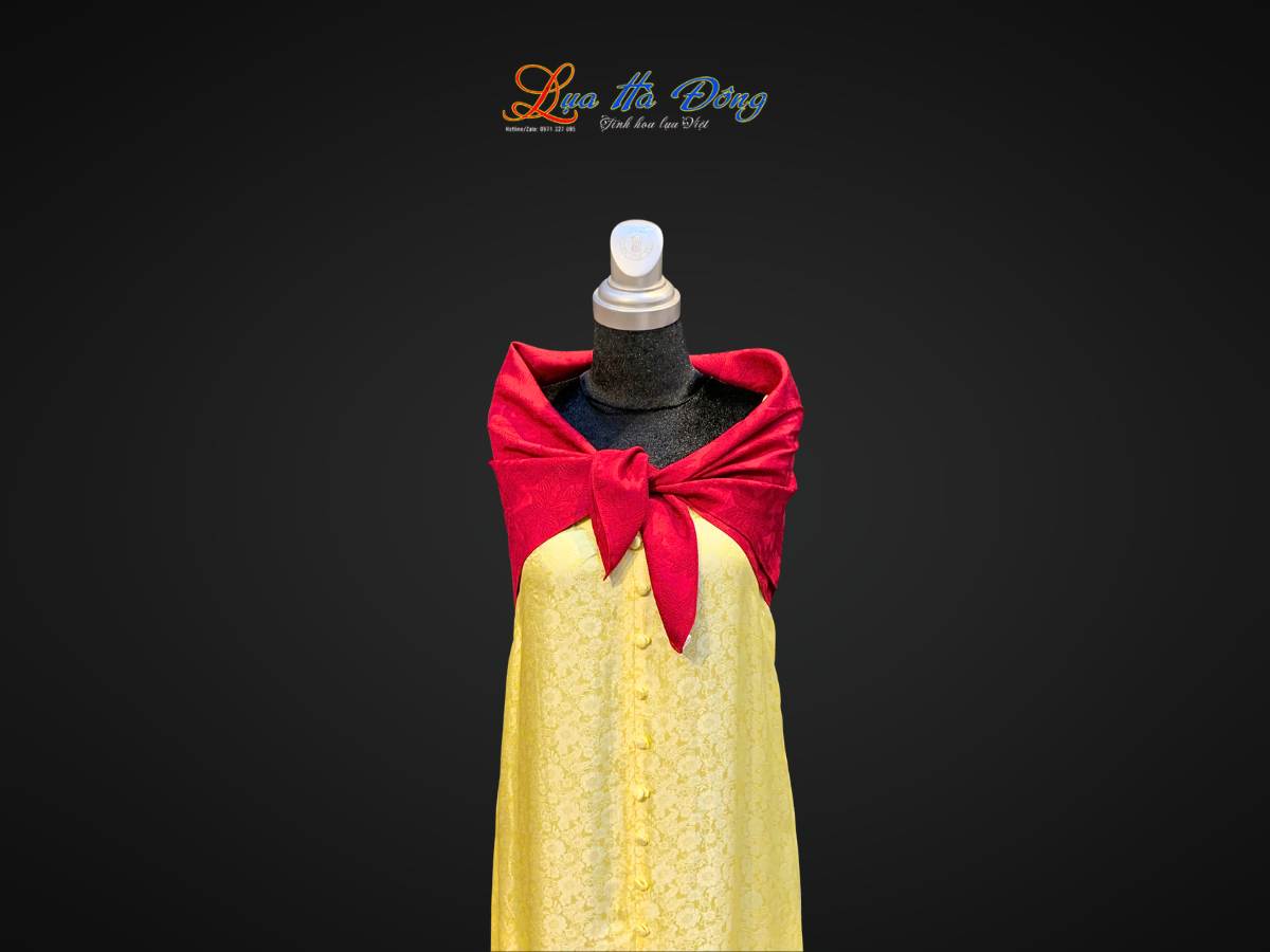 Khăn lụa tơ tằm vân cổ họa tiết triện thọ màu đỏ đô KLNL80-12