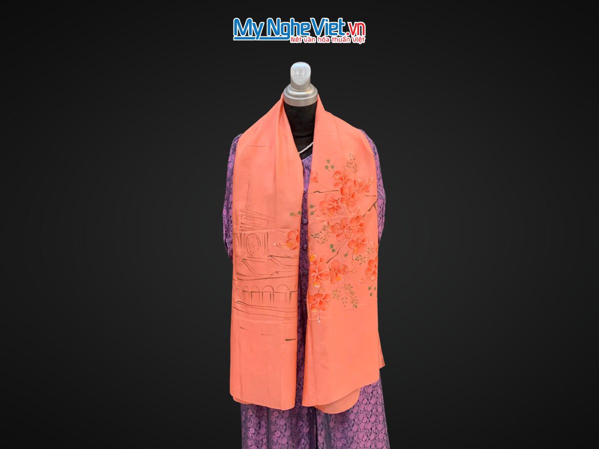 Khăn lụa tơ tằm vẽ tay chợ Bến Thành màu cam MNV-PT70180/10.4