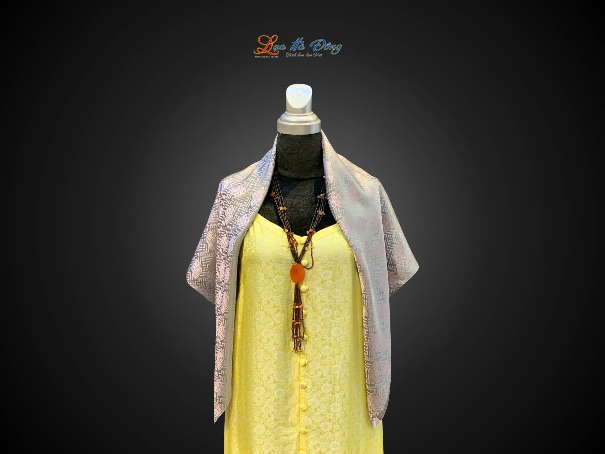 Khăn lụa vuông họa tiết song thọ xám tím MNV-LNL9090/1