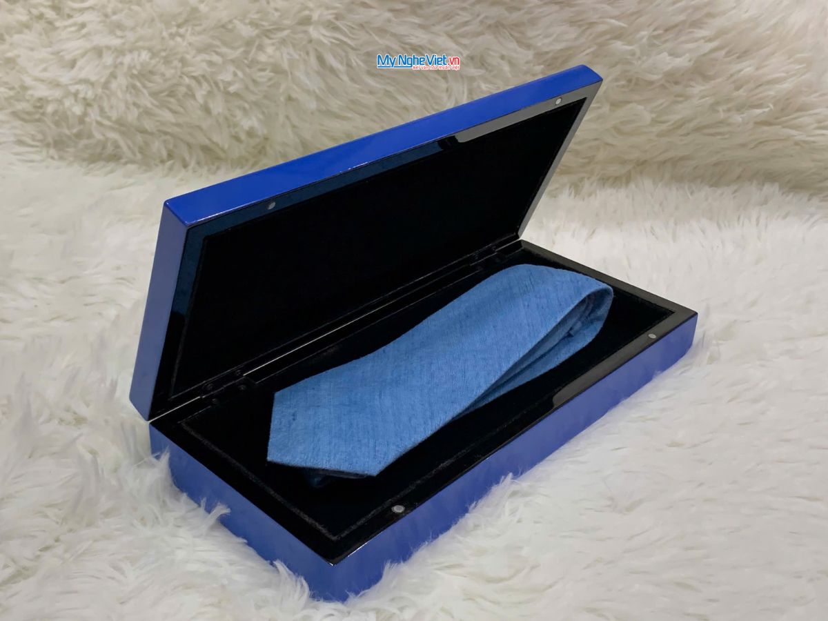 Quà Tặng Hộp Sơn Mài Trống Đồng & Cà Vạt Lụa Đũi Cao Cấp CBMNV-CRVNC1.2