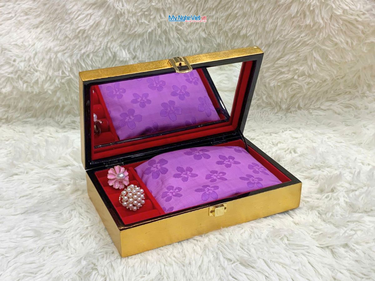 Quà Tặng Hộp Sơn Mài Hoa Sen & Khăn Lụa Hà Đông Cao Cấp CBMNV-KLNL80180