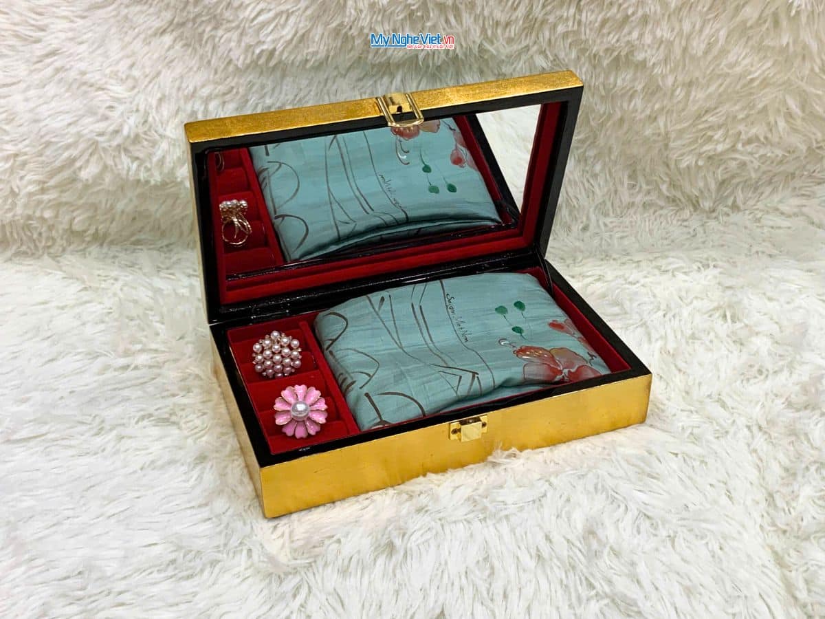 Quà Tặng Hộp Sơn Mài Hoa Sen & Khăn Lụa Hà Đông Cao Cấp CBPT70180T3-1