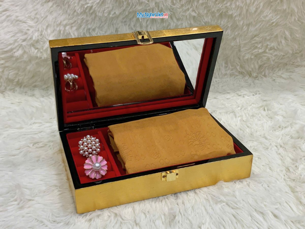 Quà Tặng Hộp Sơn Mài Hoa Sen & Khăn Lụa Hà Đông Cao Cấp CBKLNL89-1