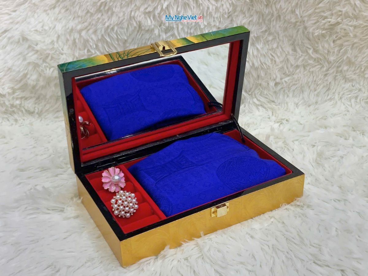 Quà Tặng Hộp Sơn Mài Hoa Sen & Khăn Lụa Hà Đông Cao Cấp CBKLNL89-3