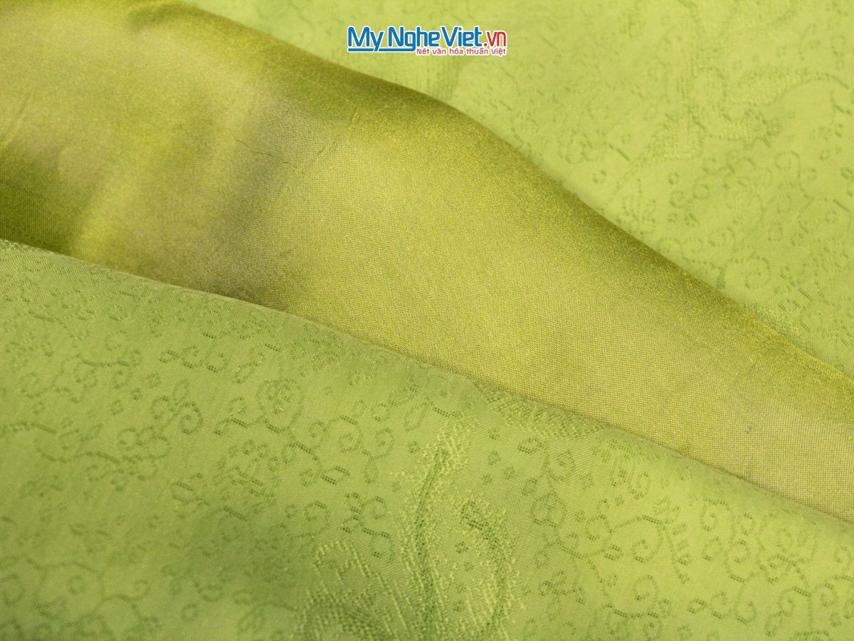 Áo Dài Lụa Vân phượng thọ màu xanh chuối non 4m khổ 80cm MNV-LNL691-3