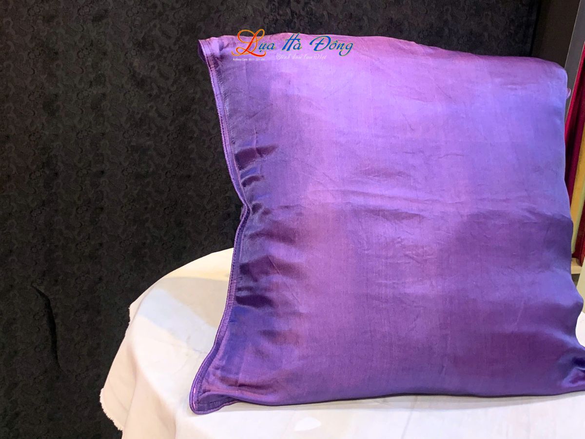 Vỏ gối lụa Hà Đông tím trơn LNL4040/7