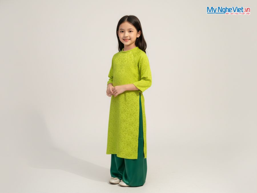 Áo Dài Tết Bé Gái MNVADMS03