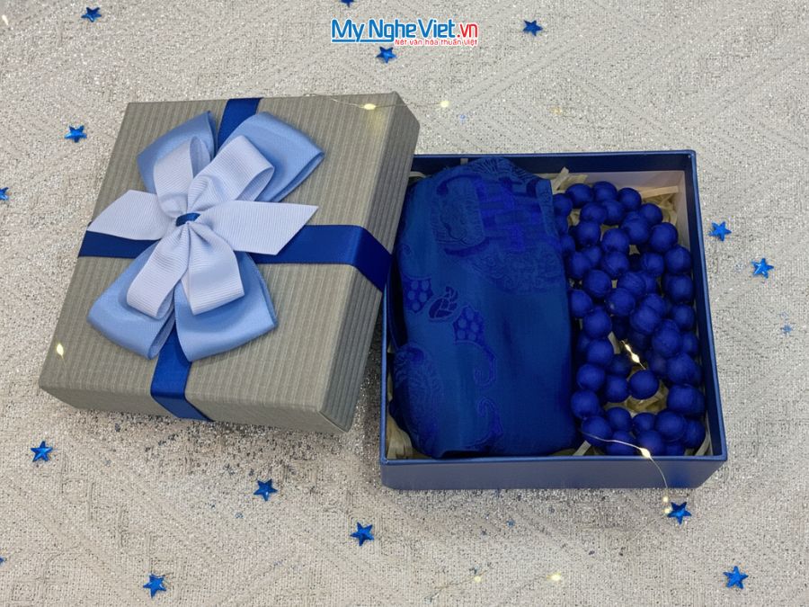 Bộ quà tặng băng đô lụa và vòng cổ lụa tơ tằm CBMNV-VHLNC01/1