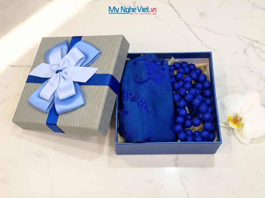 Bộ quà tặng băng đô lụa và vòng cổ lụa tơ tằm CBMNV-VHLNC01/1