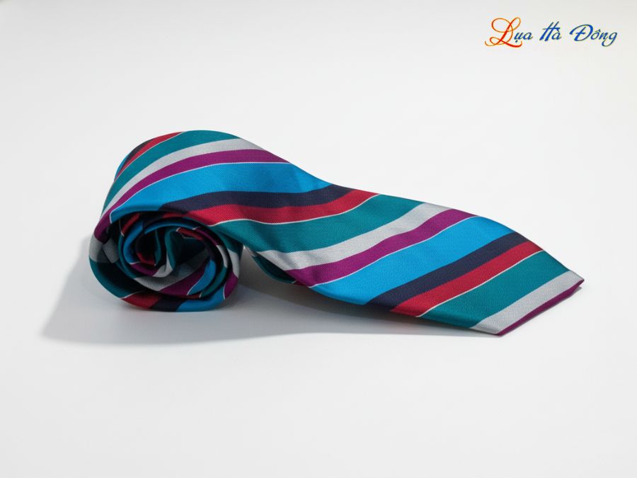 Cà vạt lụa tơ tằm họa tiết kẻ sọc nhiều màu MNV-CRV39