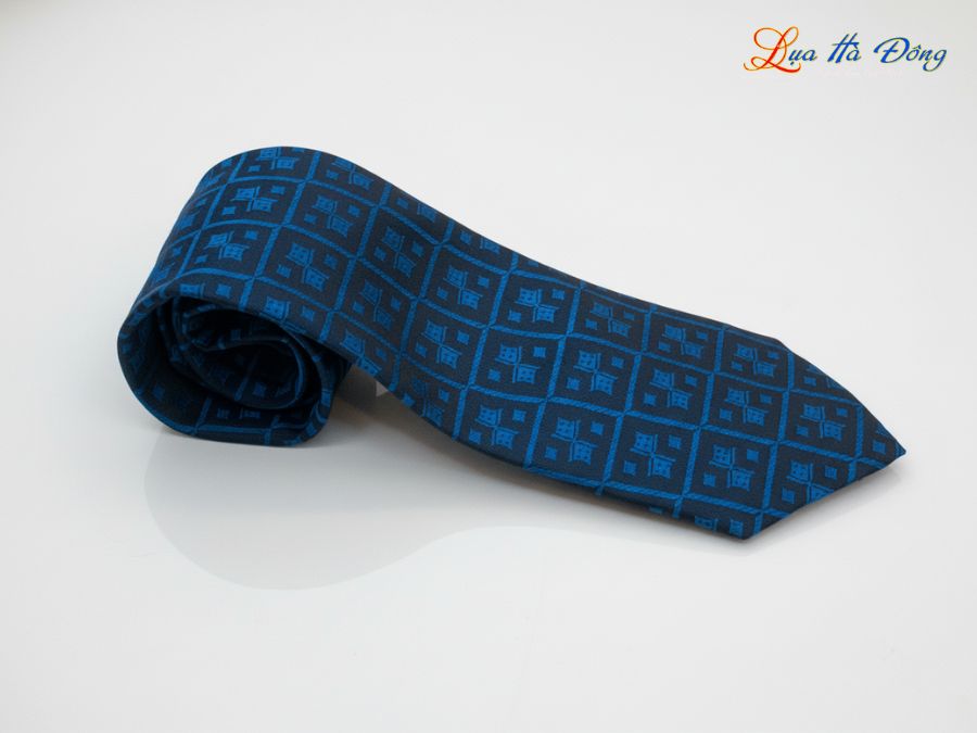 Cà vạt lụa tơ tằm họa tiết ô vuông xanh dương MNV-CRV17