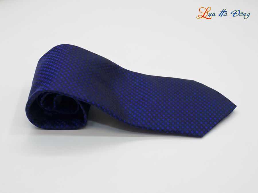 Cà vạt lụa tơ tằm họa tiết ô vuông xanh dương MNV-CRV43