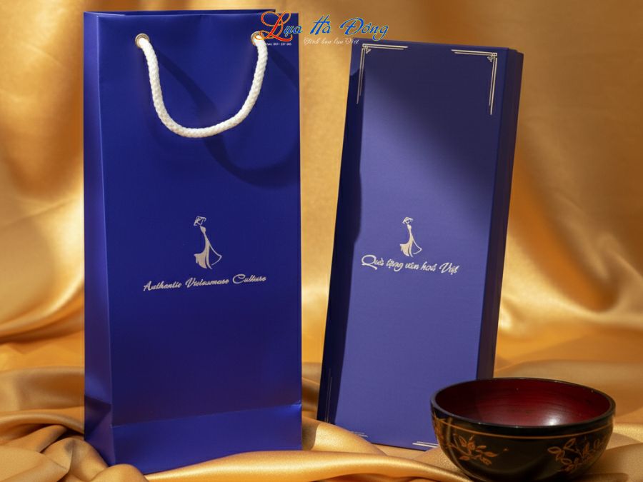 Cà vạt lụa tơ tằm họa tiết ô vuông xám MNV-CRVPT02