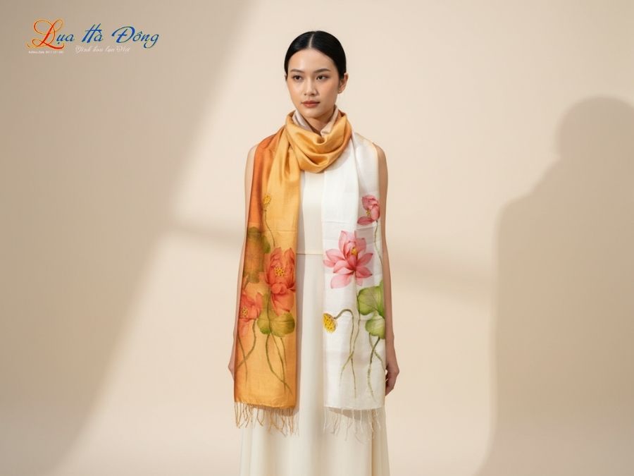 Khăn lụa tơ tằm vẽ tay hoa tua rua 100% silk KLNC79212/13