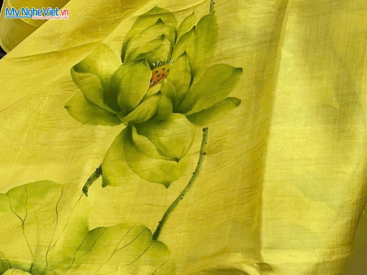 Khăn Lụa Tơ Tằm Vẽ Tay Hoa Sen 79x212cm KLNC79212/1