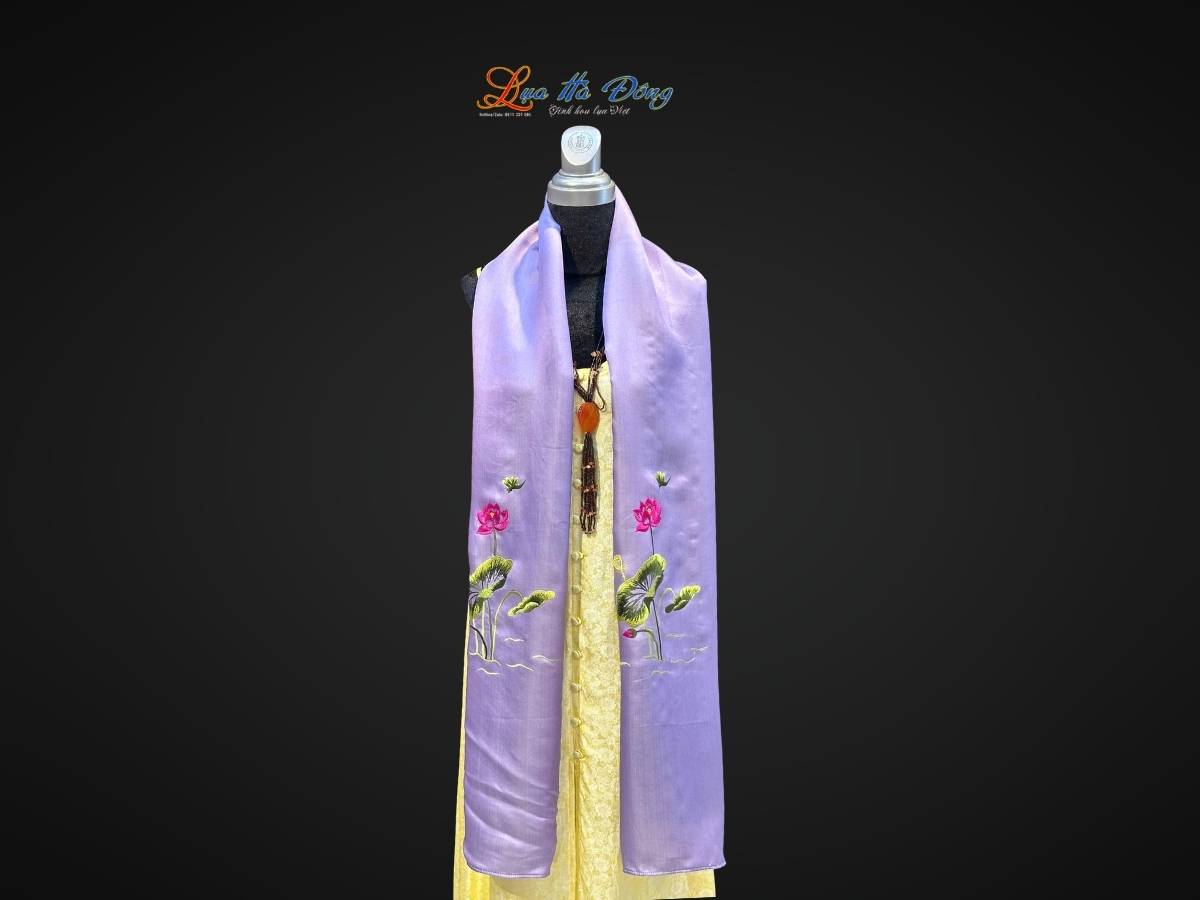 Khăn lụa thêu sen trơn tím hoa cà MNV-LNL45180/1