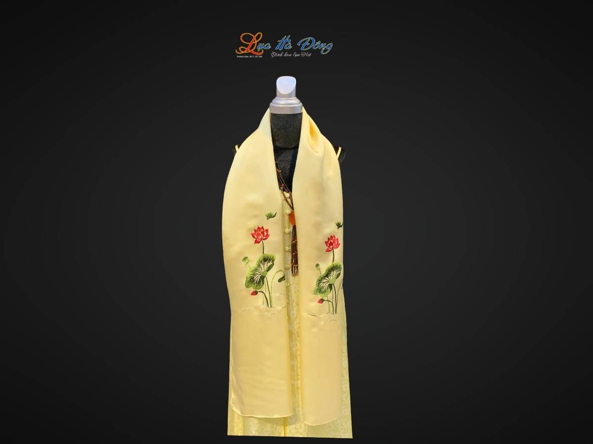 Khăn lụa trơn thêu sen vàng mỡ gà MNV-LNL45180/13