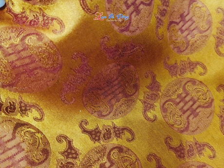Vải lụa thọ dơi vàng đồng khổ 90 3m7 MNV-LTA11/1